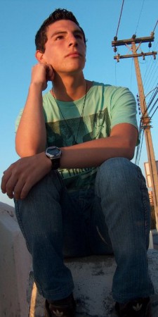 Luis Toro